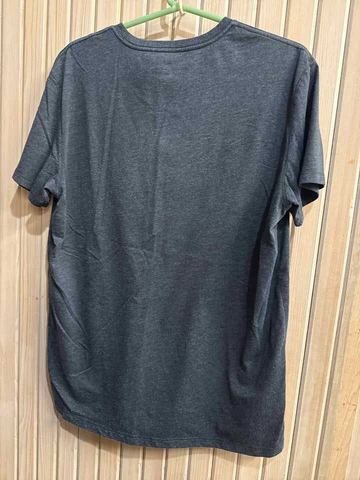 L - American Eagle T-shirt