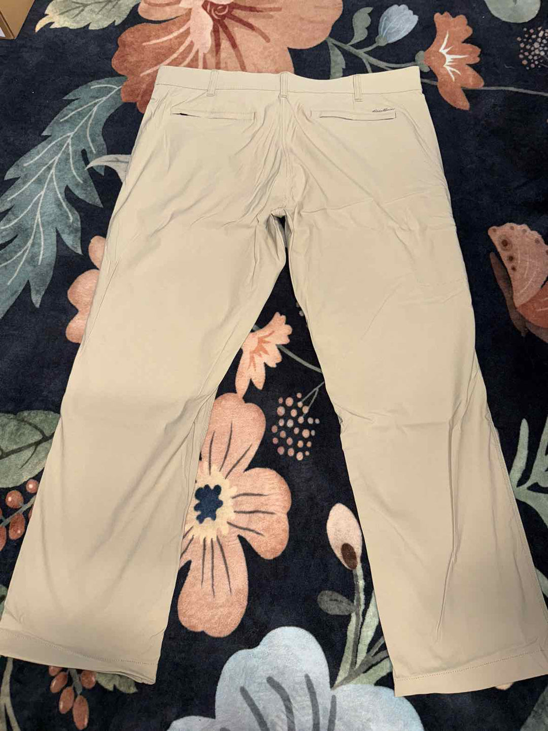 38/30 - Eddie Bauer Pant