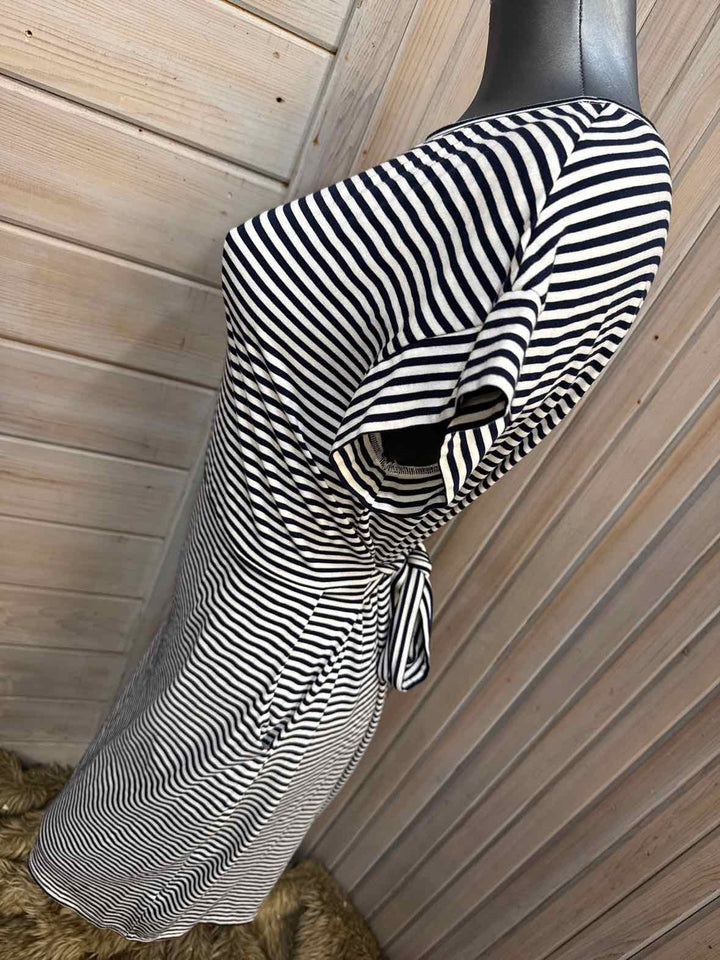 L - Merokeety Dress