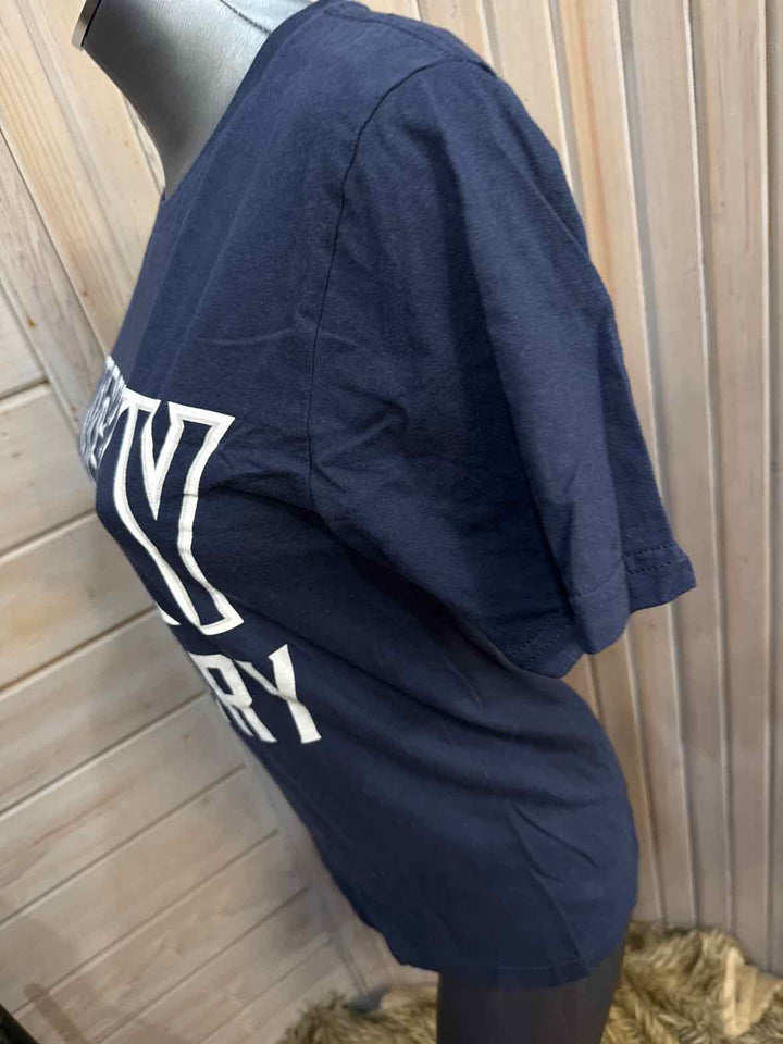 S - Huskies T-Shirt