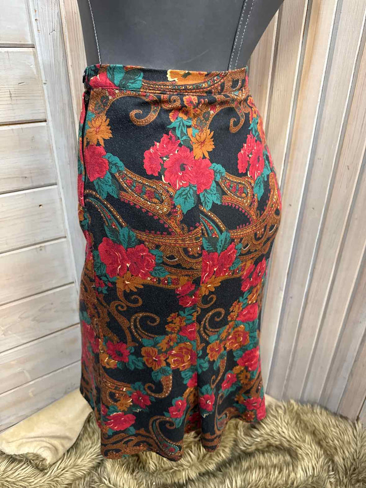 S - Chanel .s Skirt