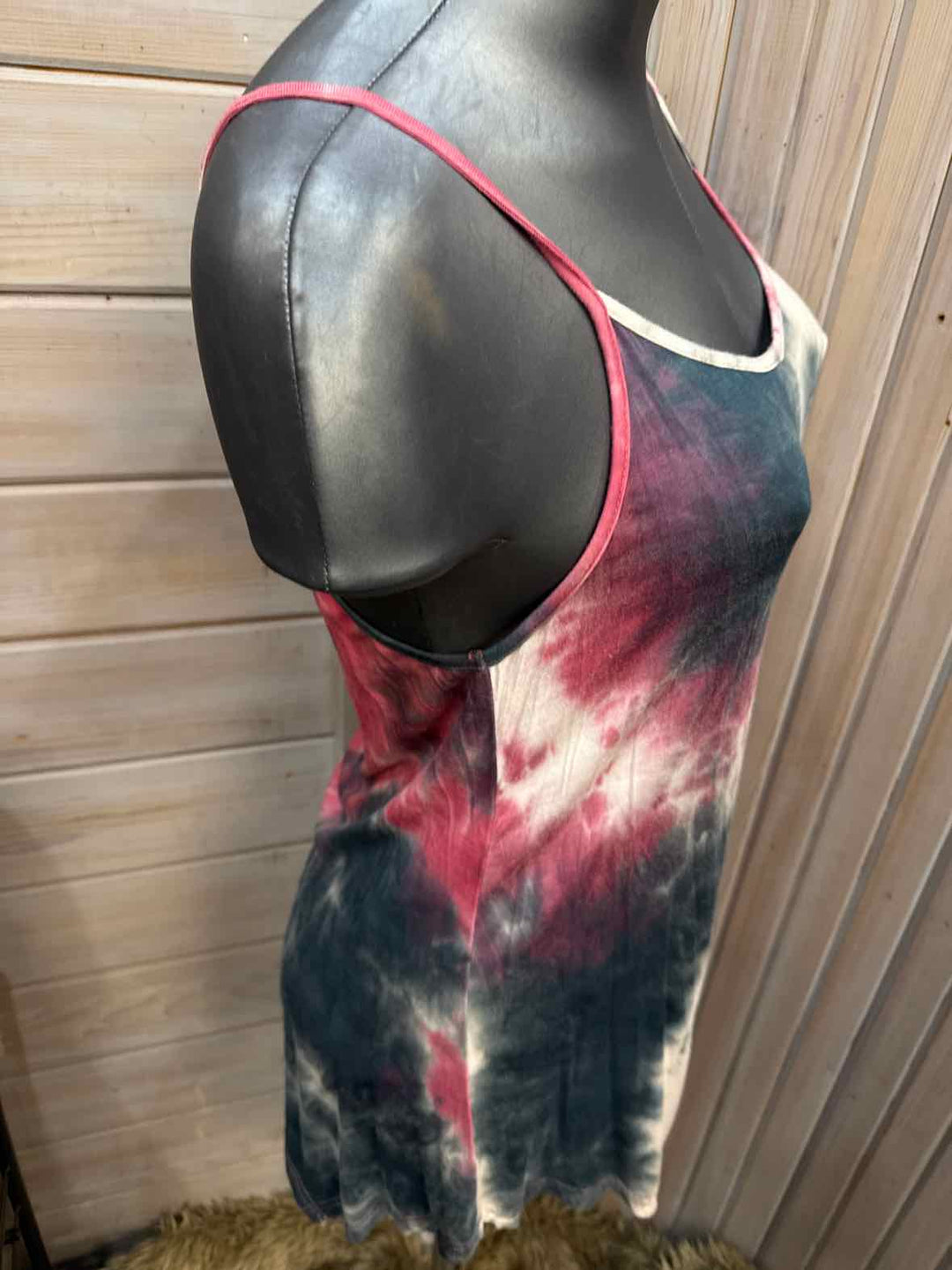 M - Cestyle Tank