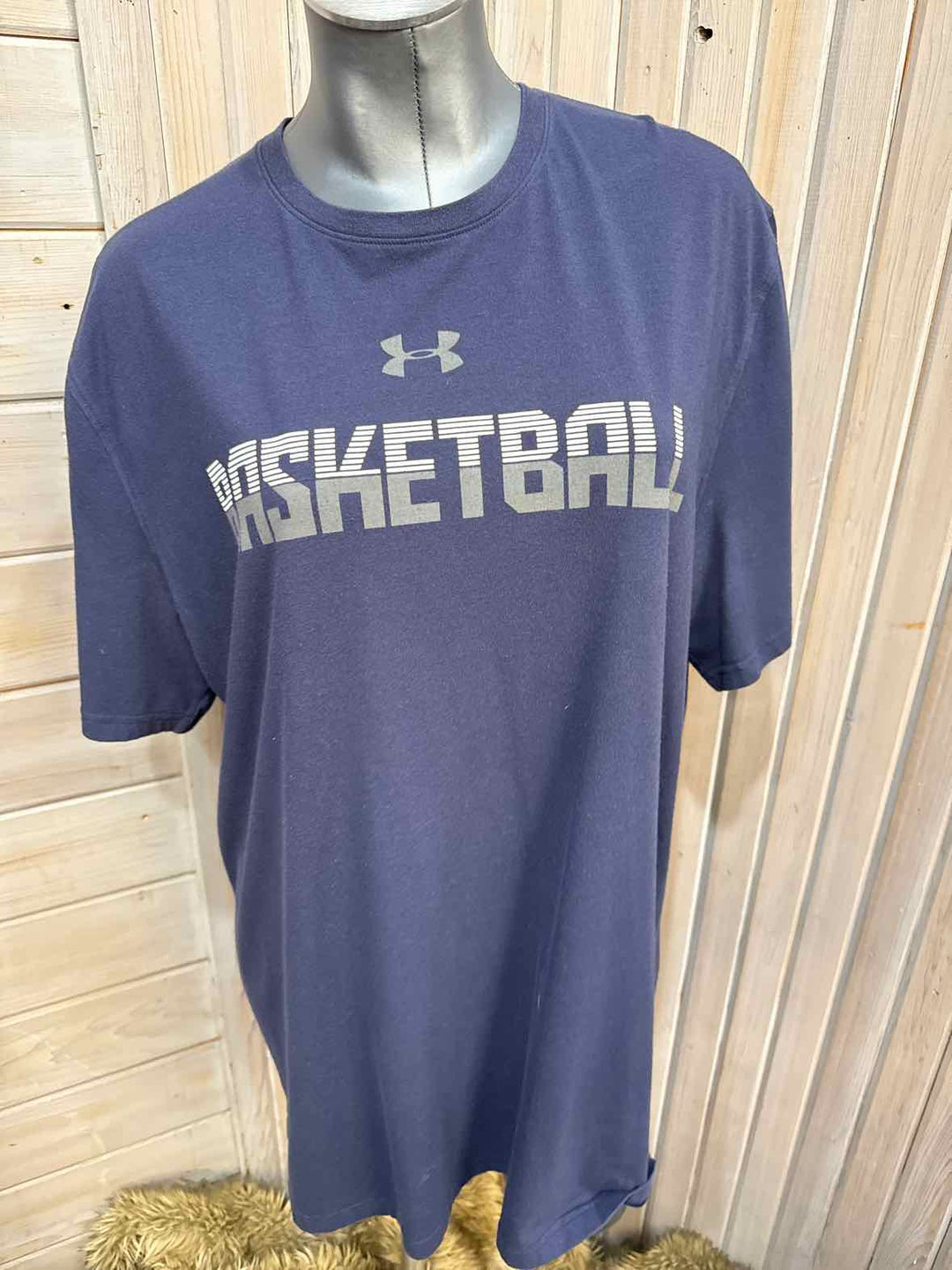XL - Under Armour T-shirt