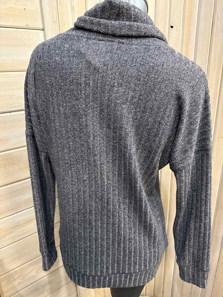 LP - Christopher & Banks Long Sleeve