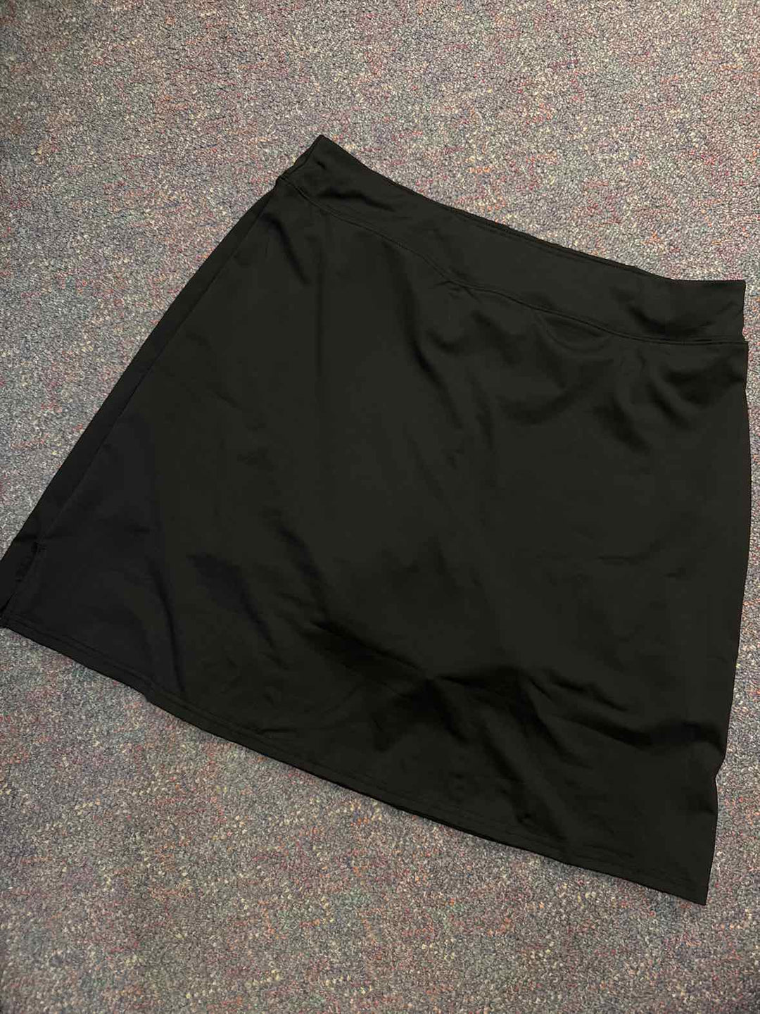 XL - Coo Run Skort