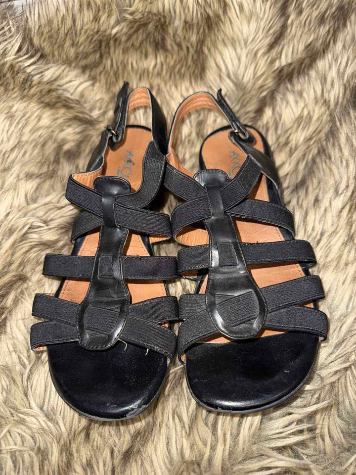 8 - Axxiom Sandals
