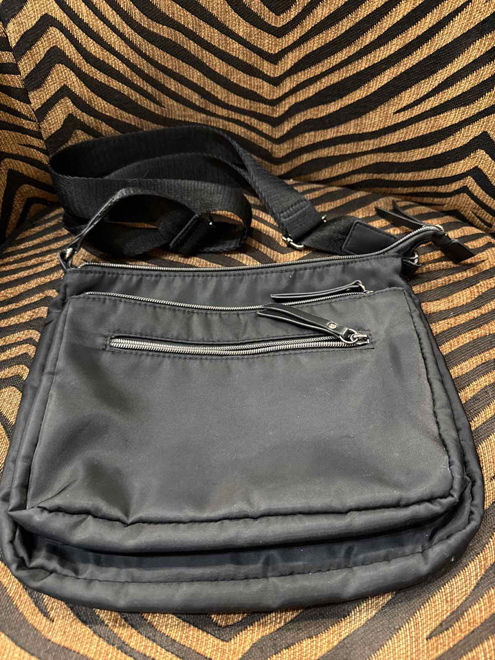 Purse - Unbranded Crossbody