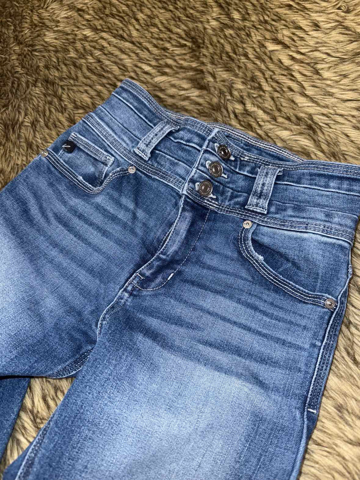 26 - Kancan Jeans