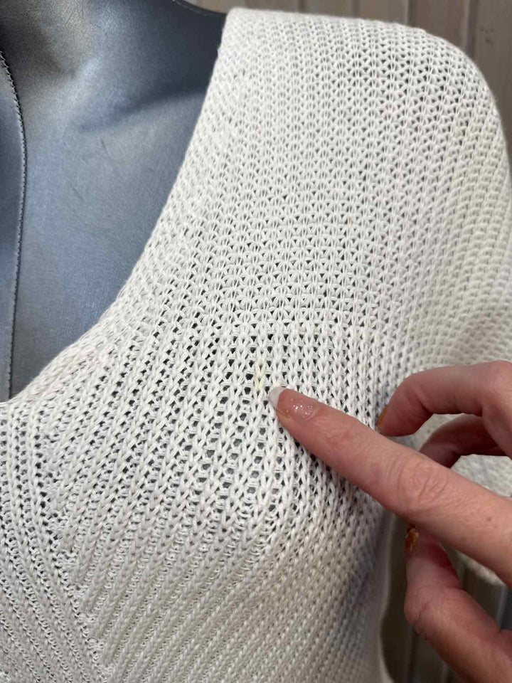 Size L Chaps Sweater