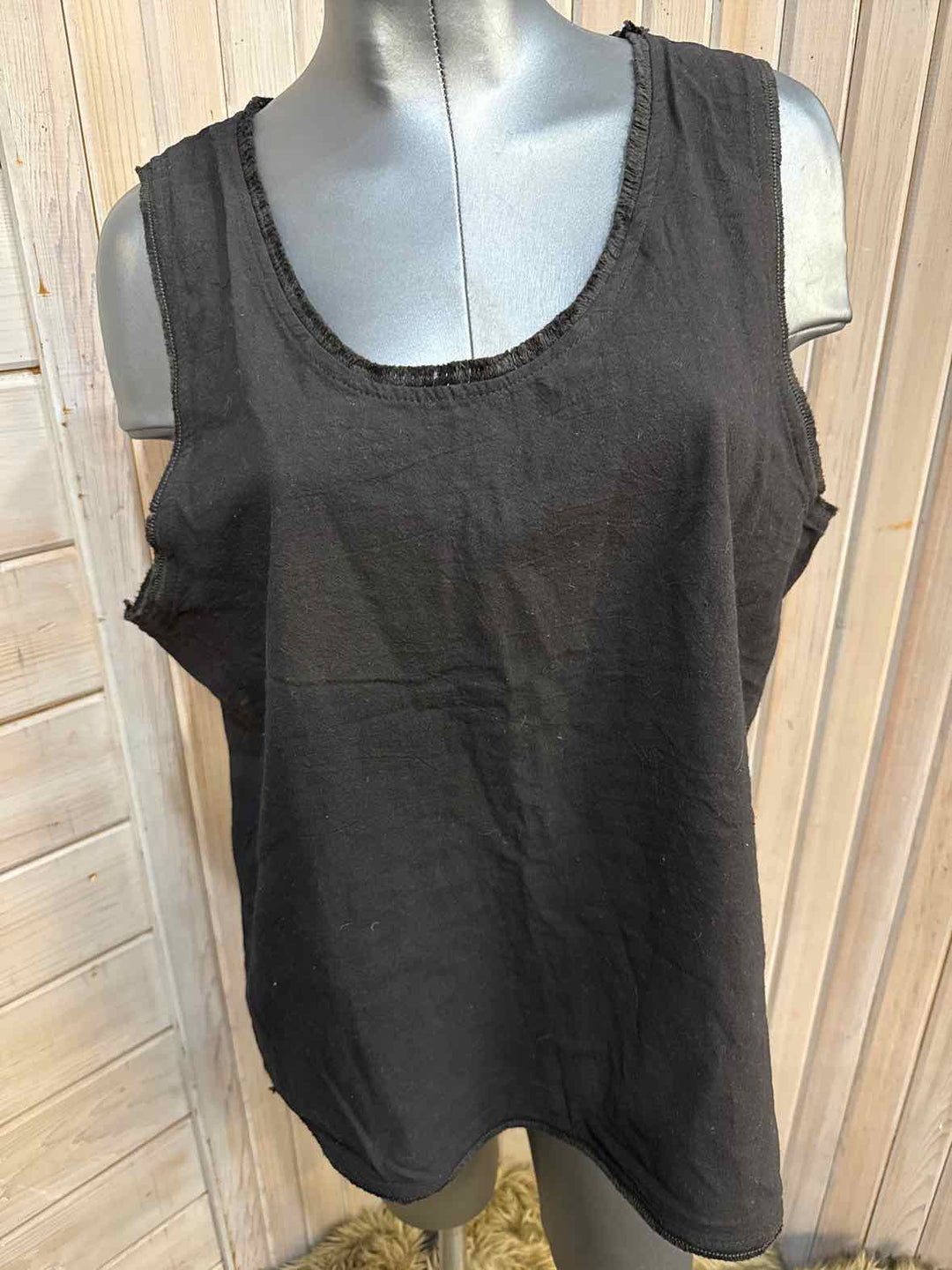 XL - Unbranded Tank