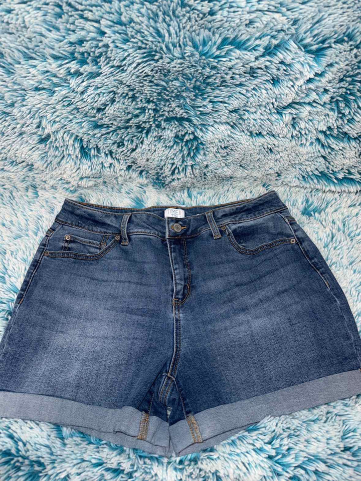 10 - Time and Tru Shorts