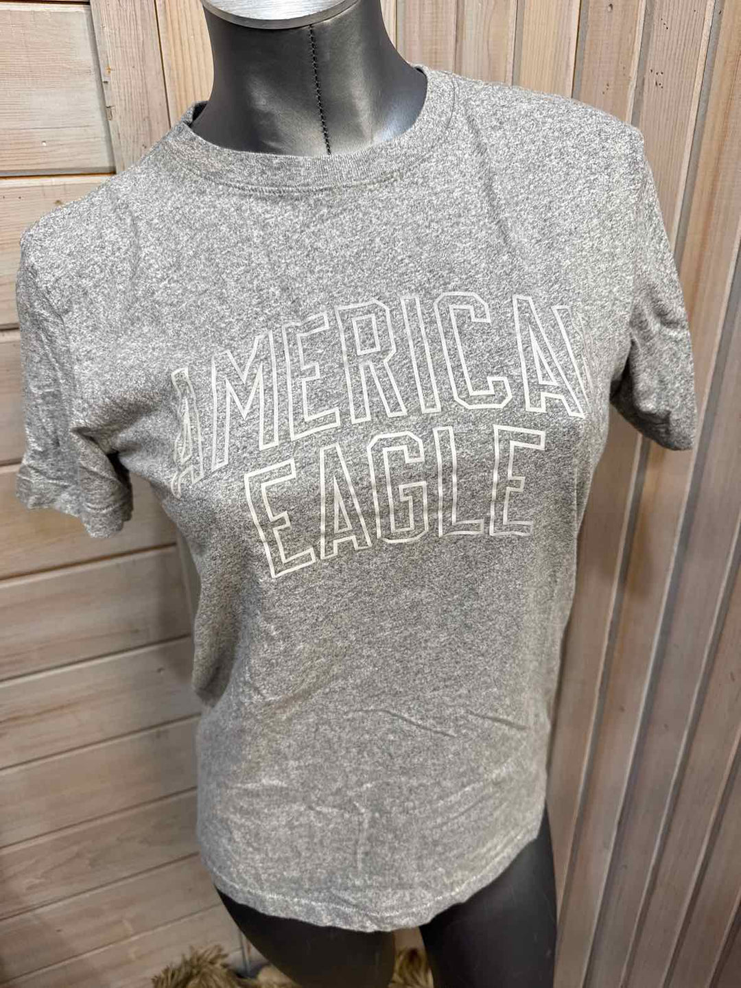 XS - American Eagle T-Shirt