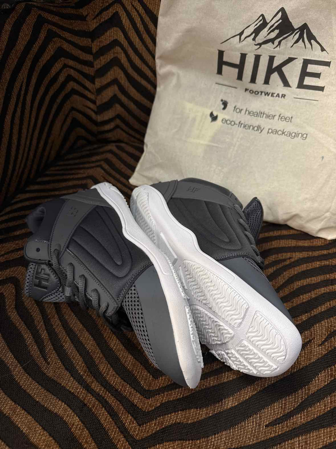 9/9.5 - HIKE Footwear Sneakers