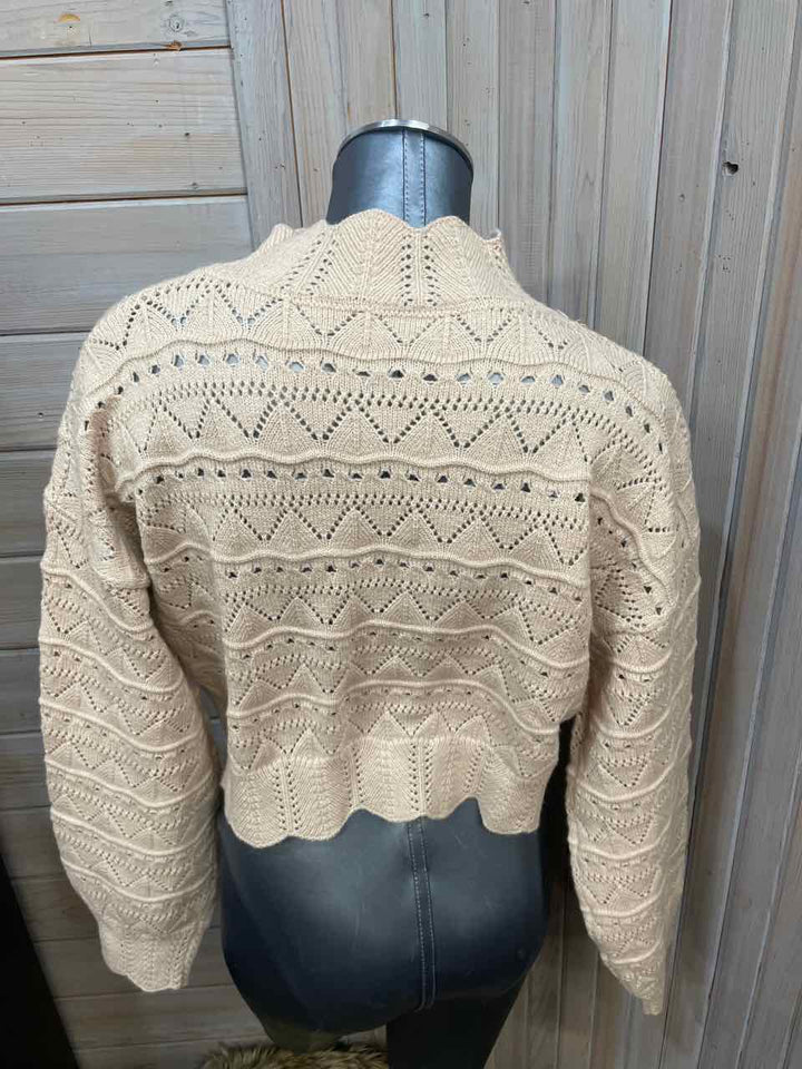 L - HALARA Sweater