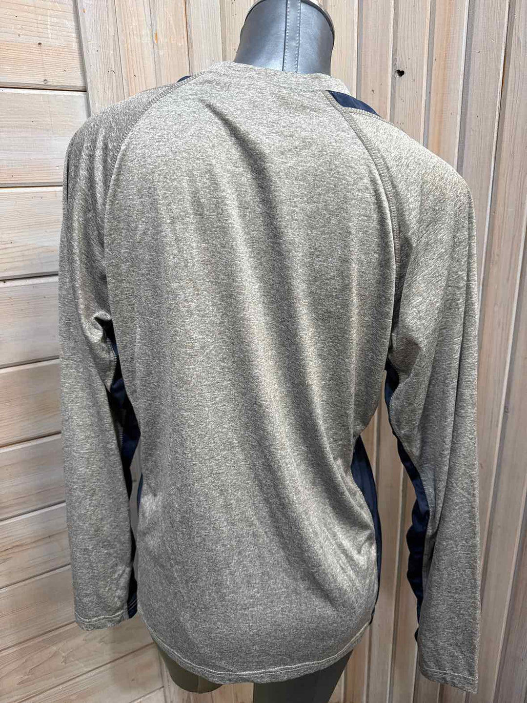 M - Long Sleeve Huskies Wrestling