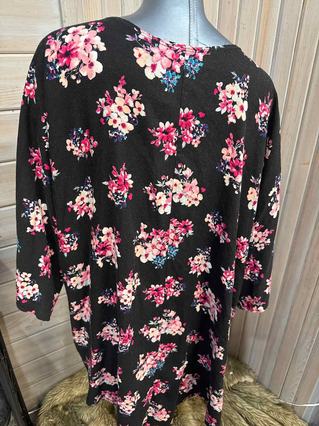 L - LuLaRoe Kimono