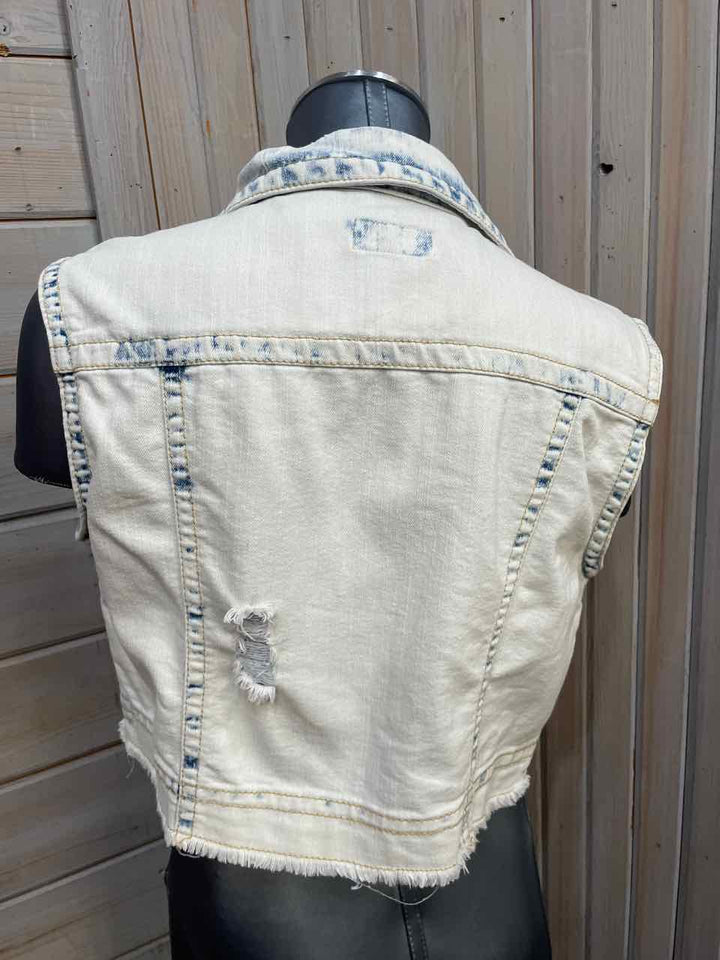 L - Mudd Vest