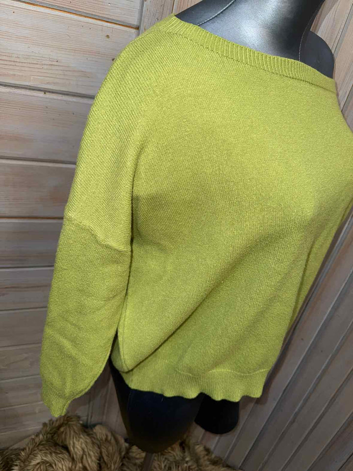 M - Unbranded Sweater