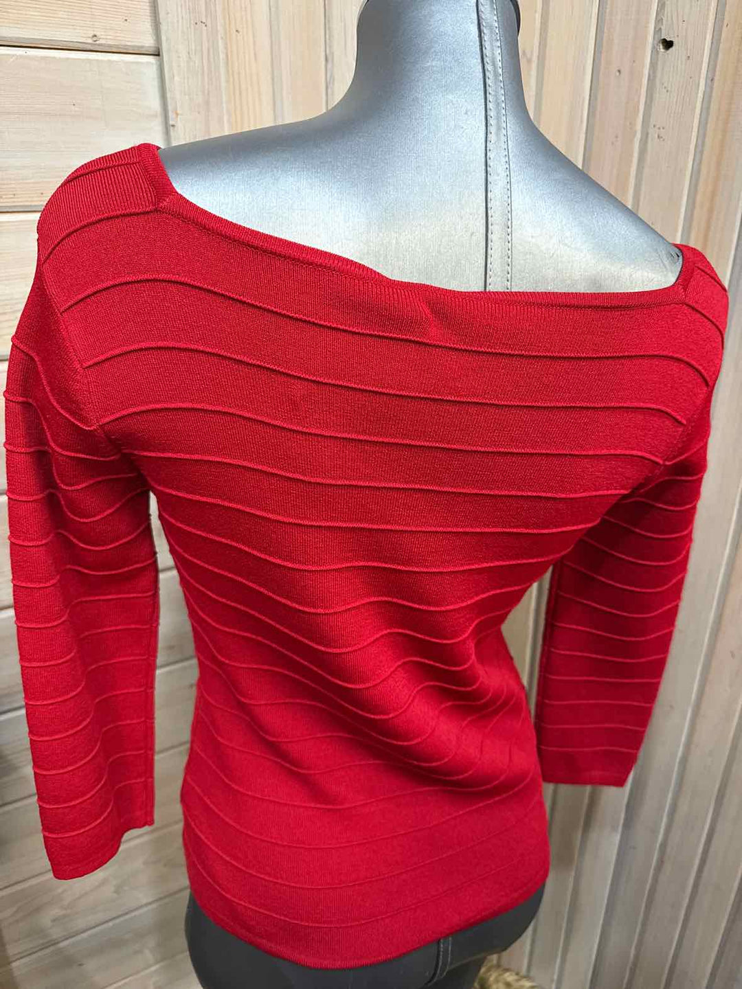 S - Unbranded 3/4 Sleeve