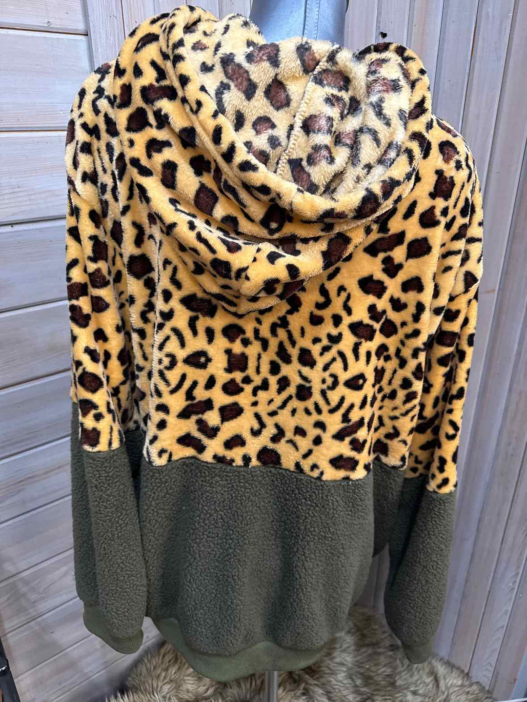 2X - Unbranded Hoodie