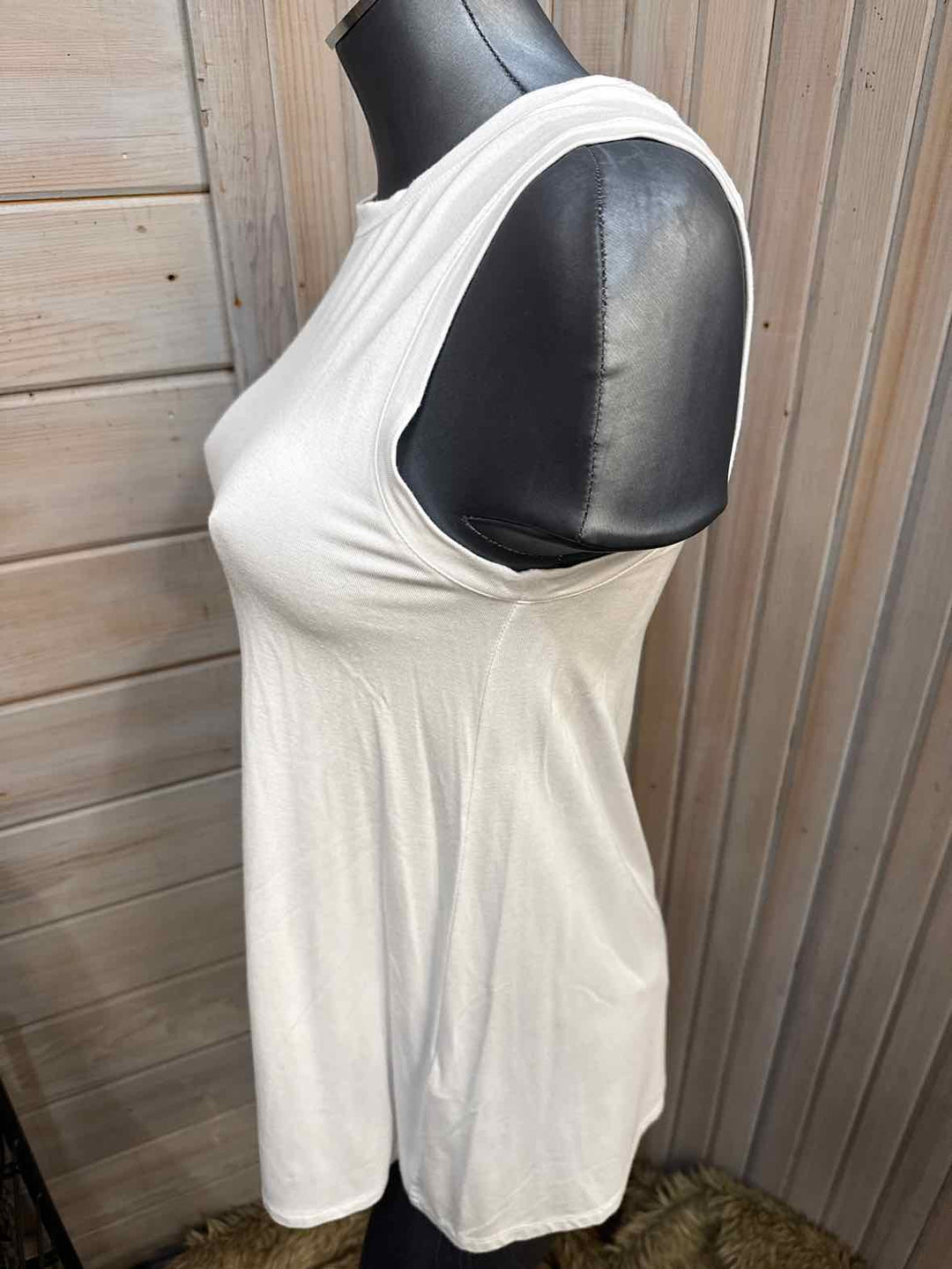 M - Daily Ritual Tank