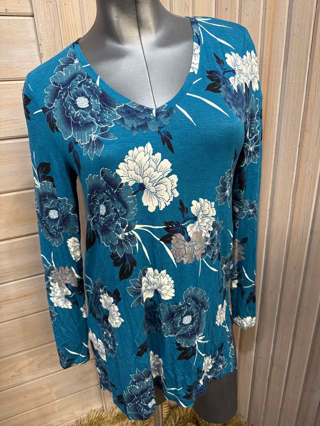 S - Apt. 9 Long Sleeve