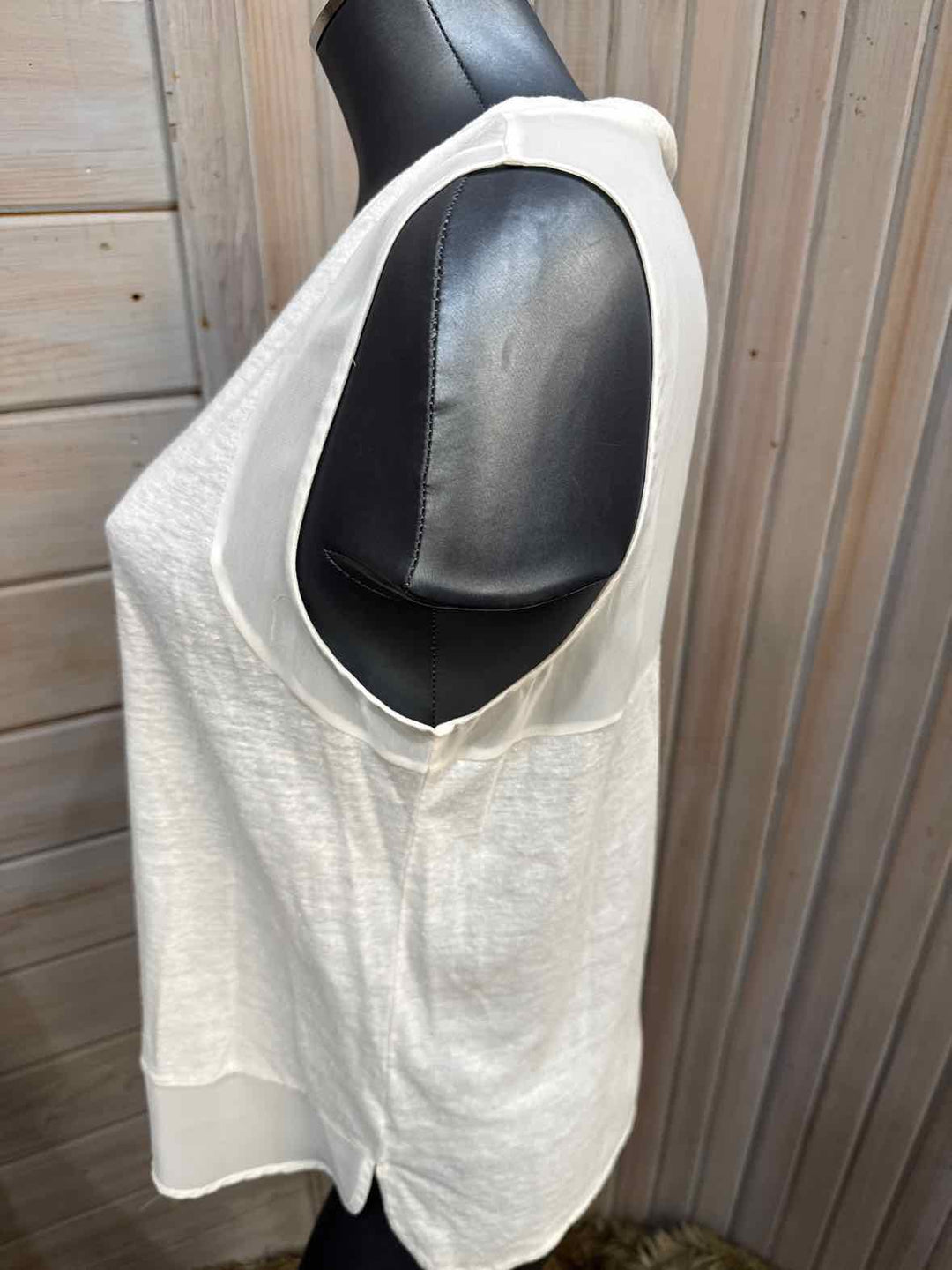 M - Banana Republic Tank