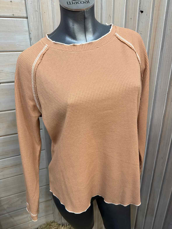 L - Unbranded Long Sleeve