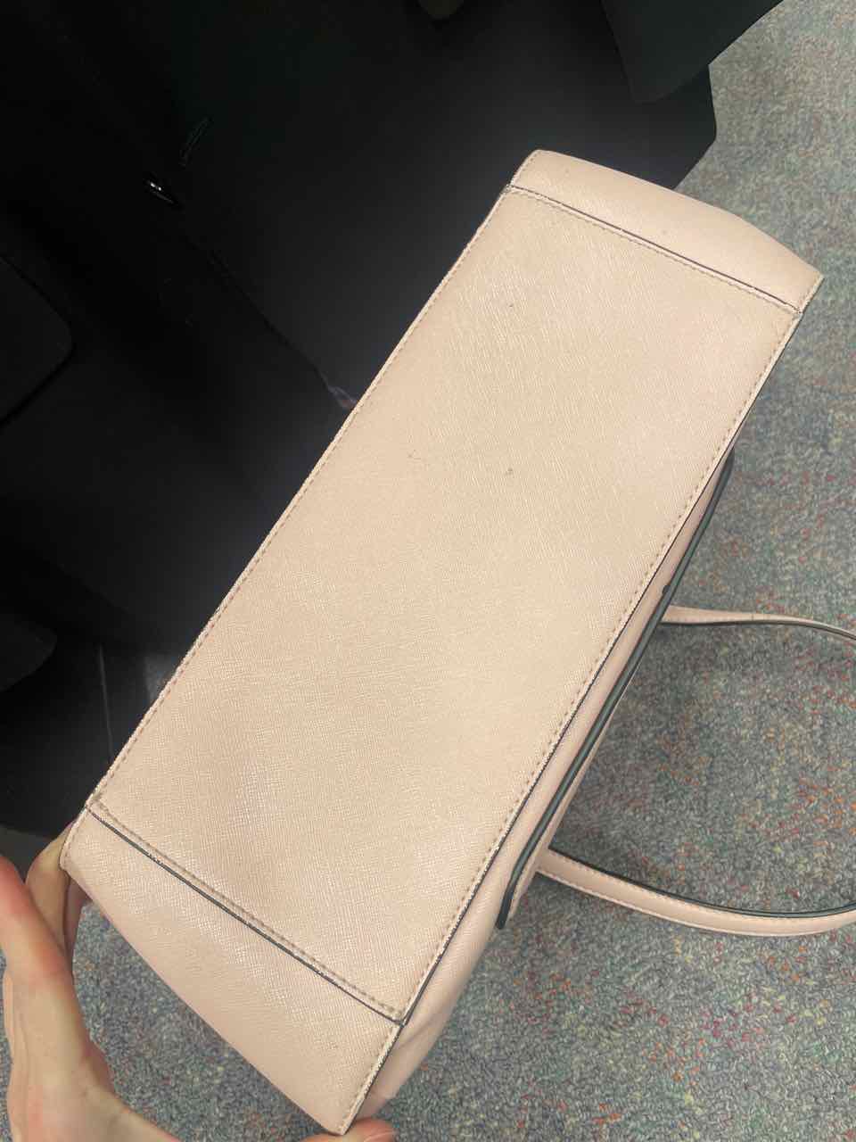 Purse - Guess Shoulder Bag