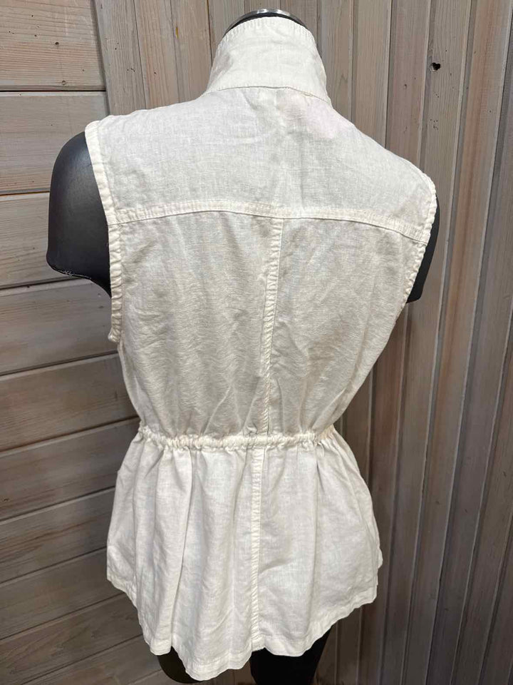 L - Maurices Vest