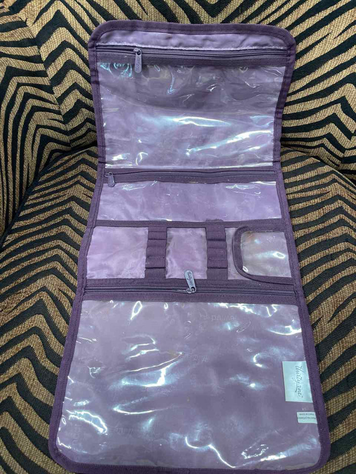 Accessories - thirty-one Bag Cosmetic Bag