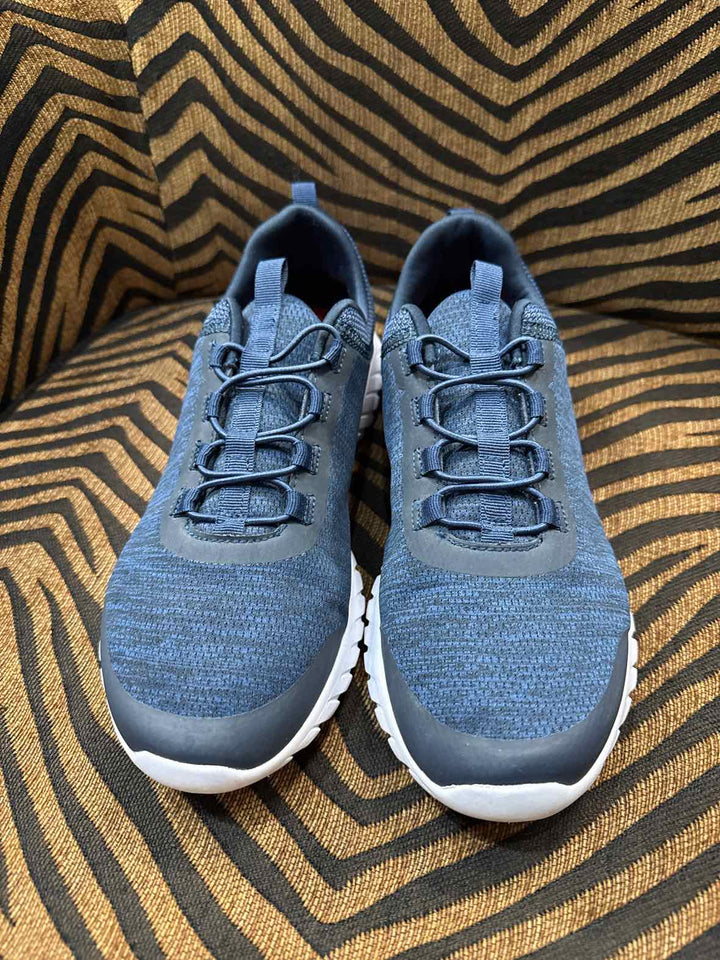 8.5 - Athletic Works Sneakers