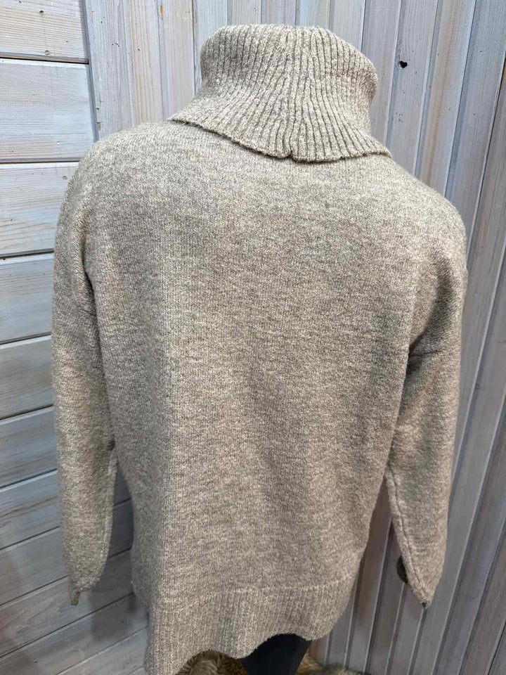 M - Staccato Sweater