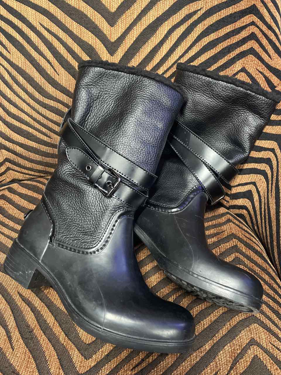 7B - Coach Boots