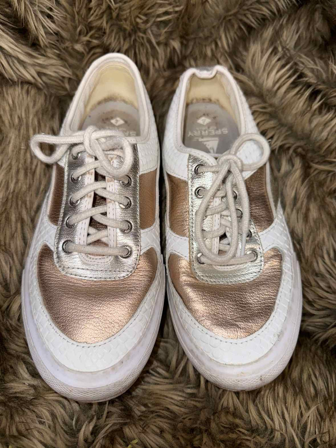 9.5 - Sperry Sneakers