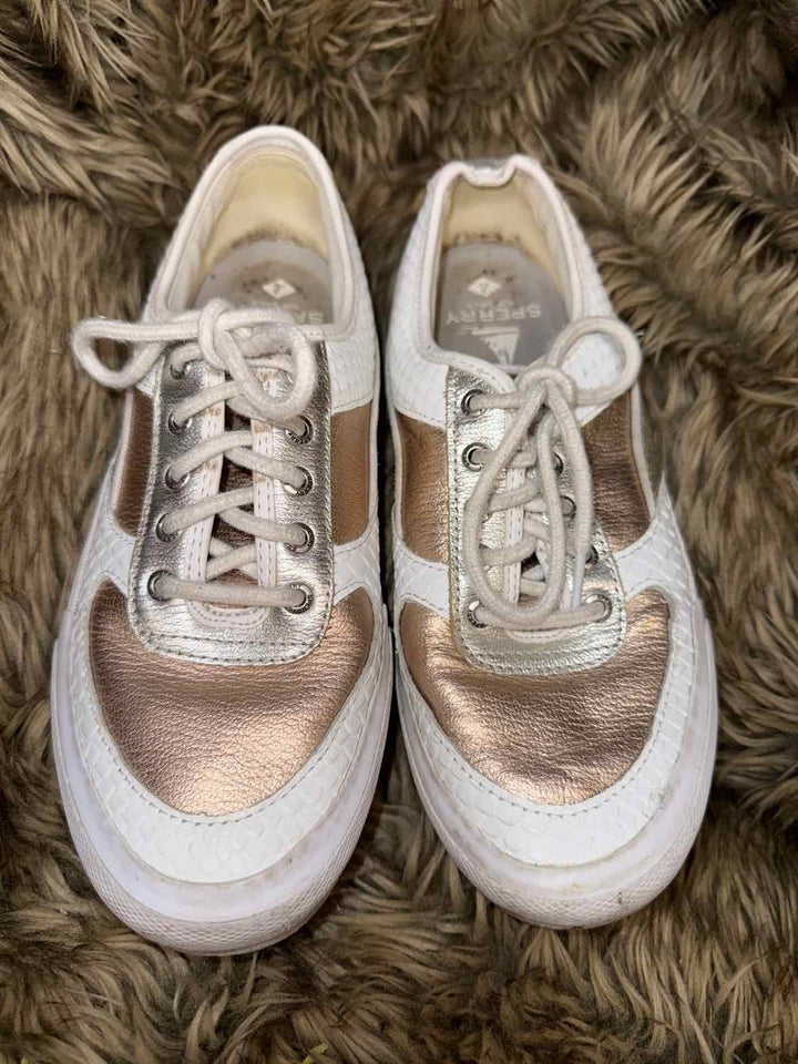 9.5 - Sperry Sneakers