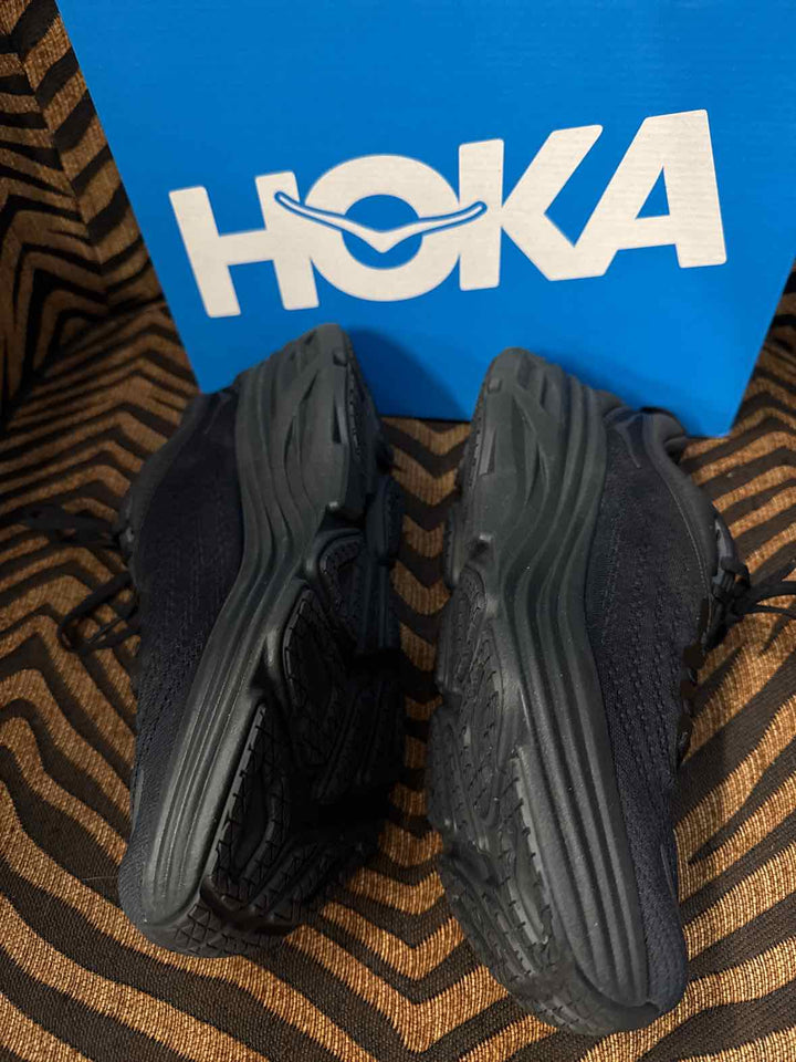 9.5 - Hoka Sneakers