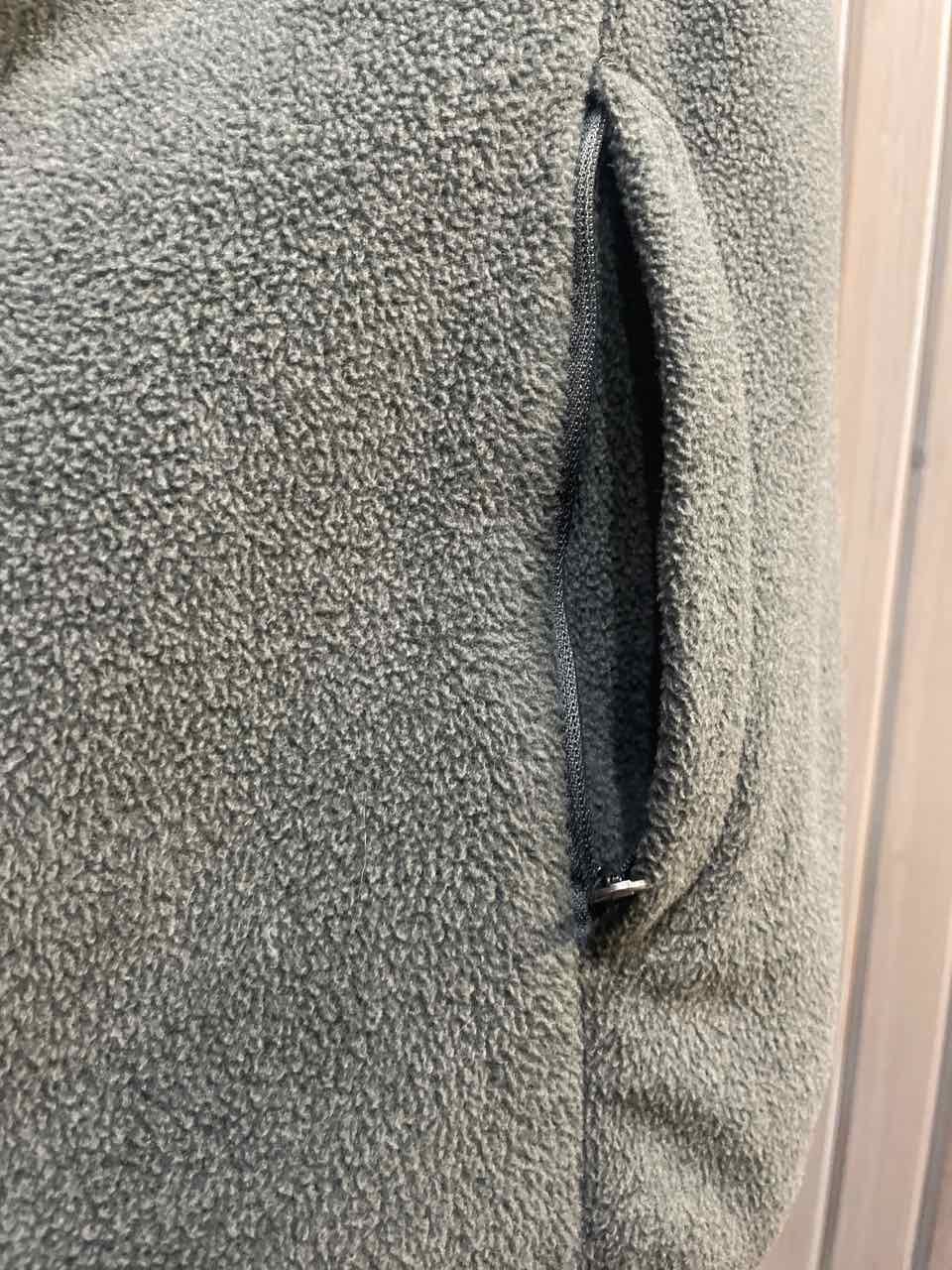 L - Amazon Essentials Sweatshirt