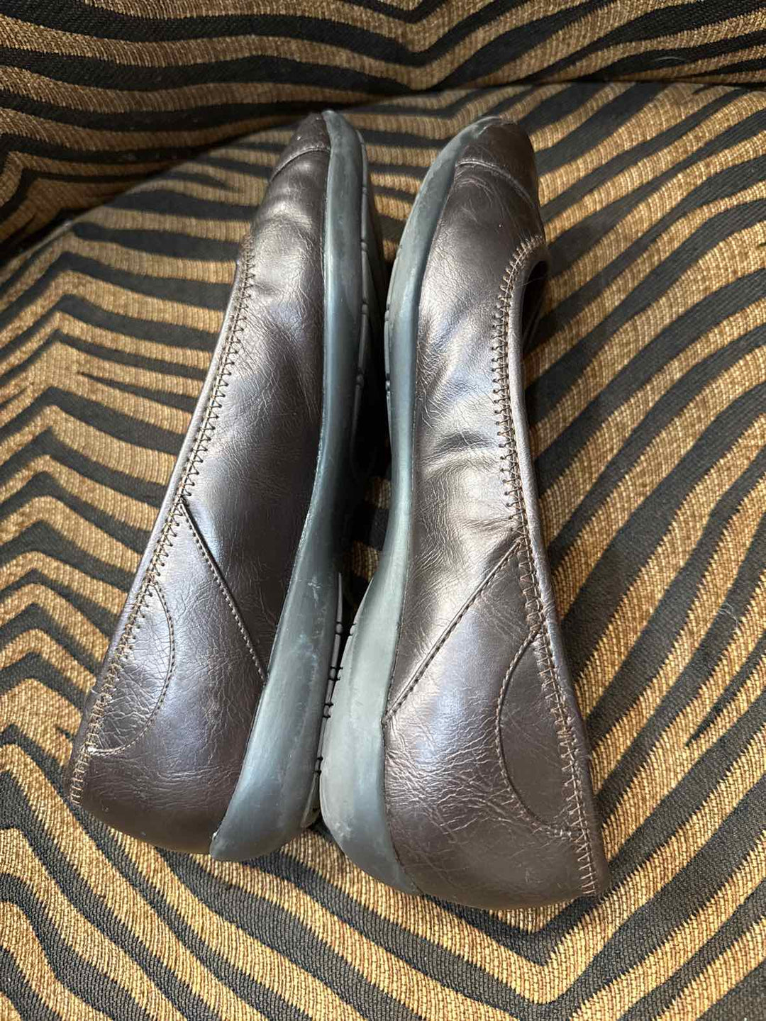 8.5 - Life Stride Flats