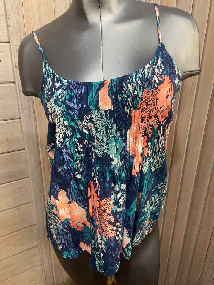 M - Old Navy Tank