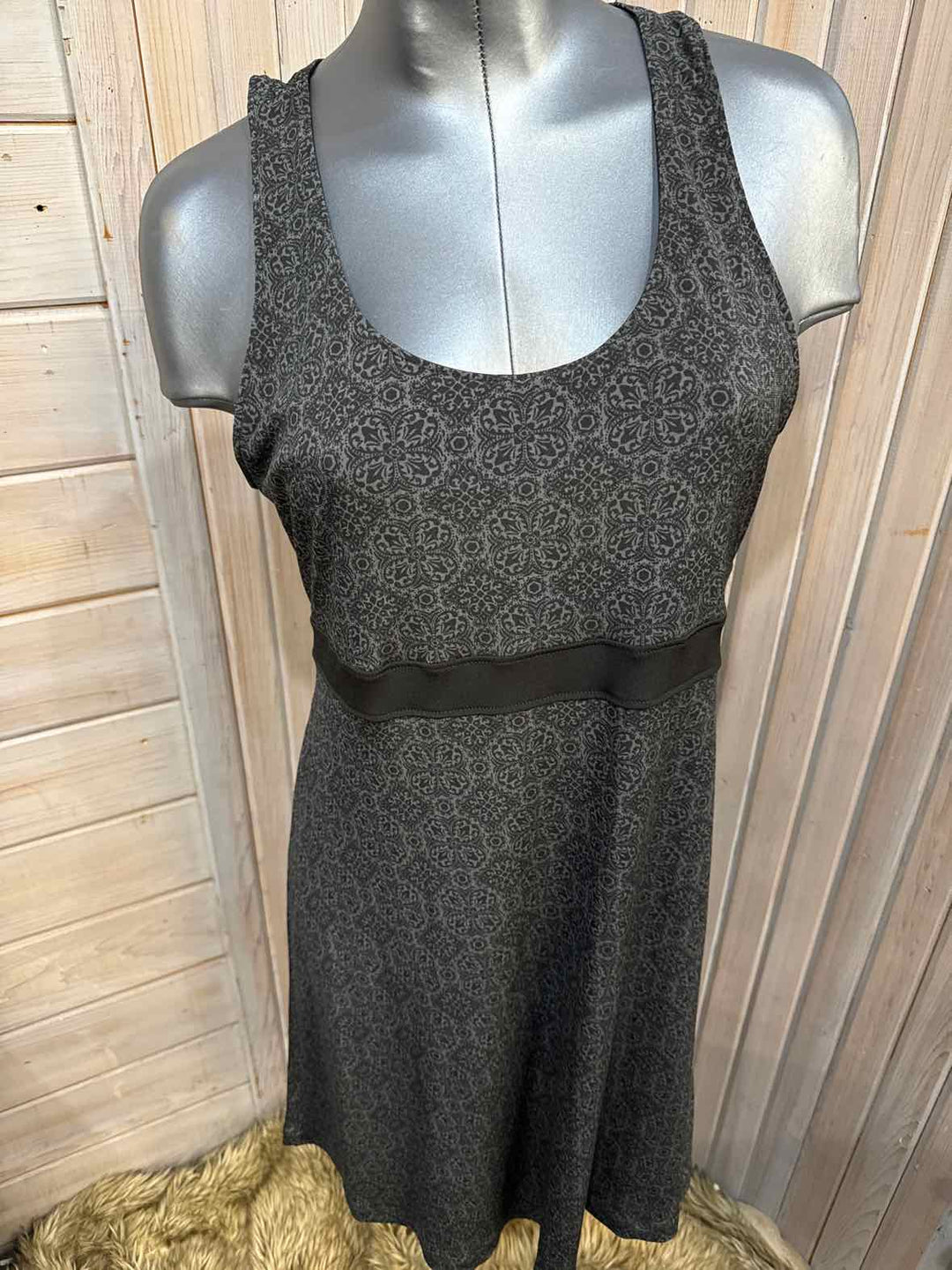 L - Tek Gear Dress