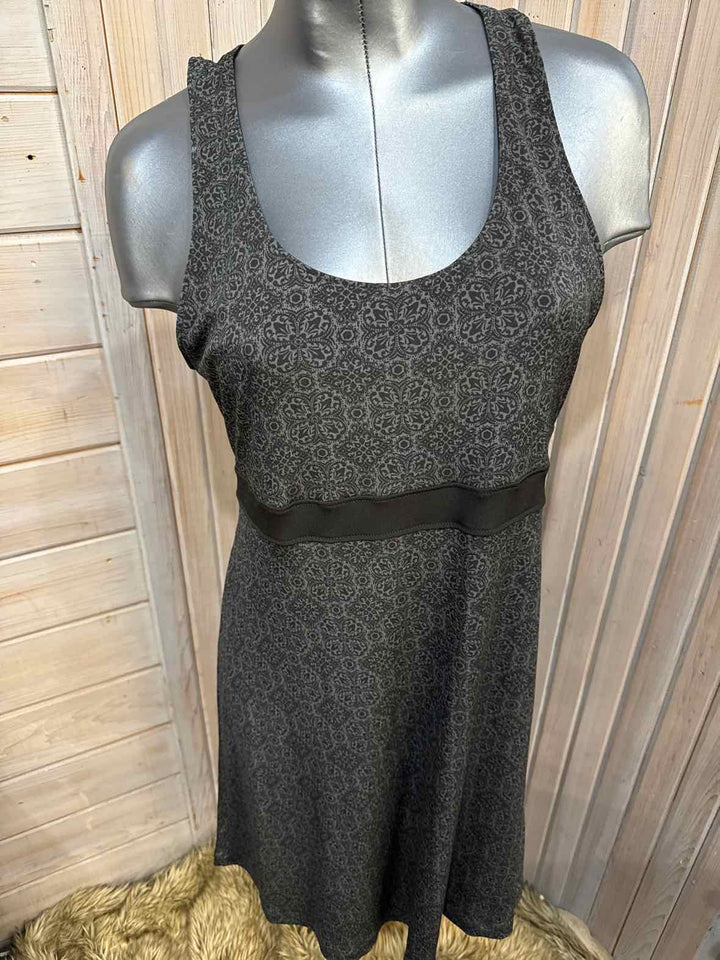 L - Tek Gear Dress
