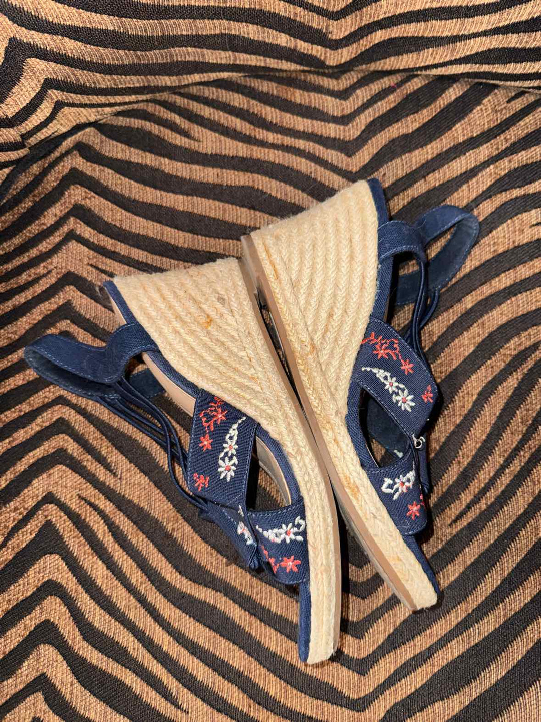 8 - Christopher & Banks Wedge