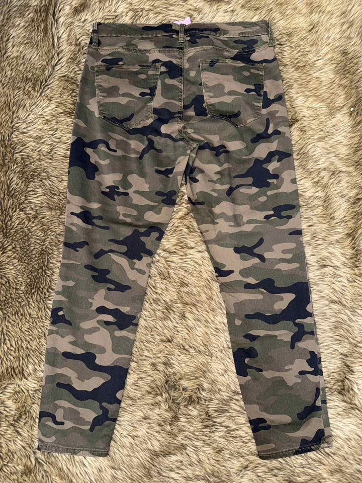 32 - Gap Jeans
