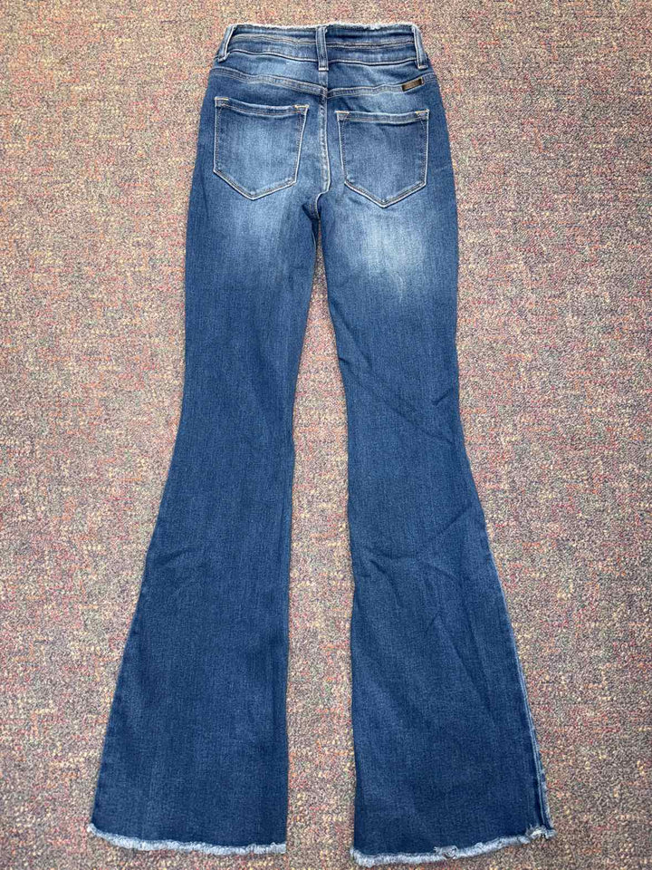 24 - Kancan Jeans