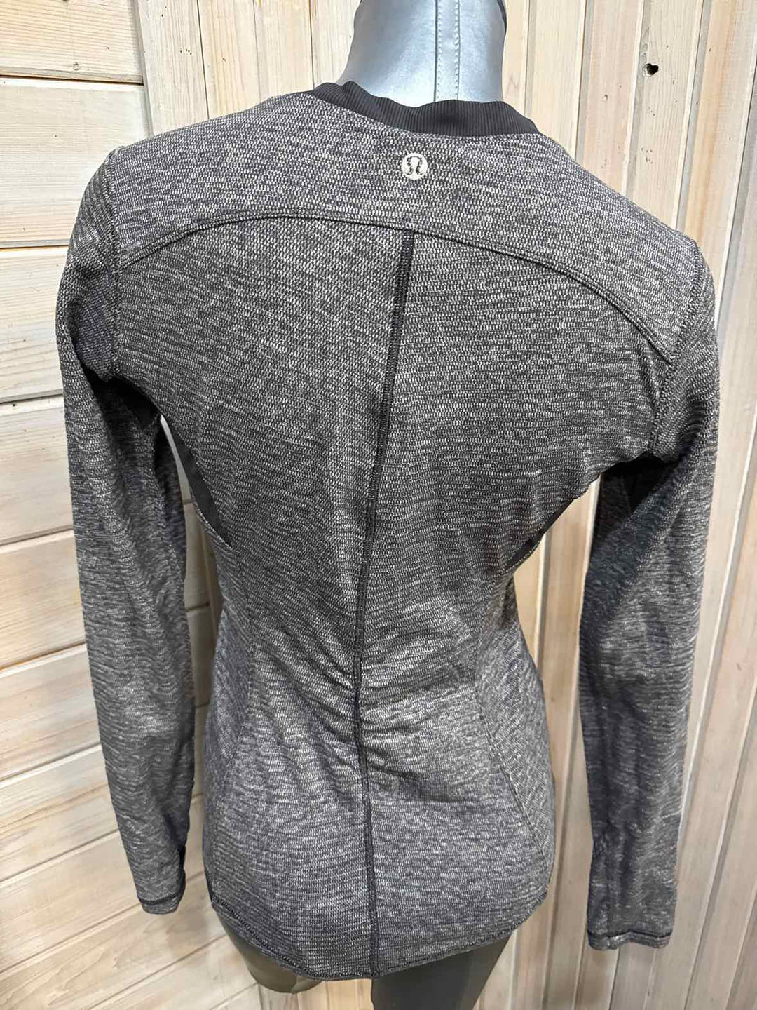 S - lululemon athletica Long Sleeve