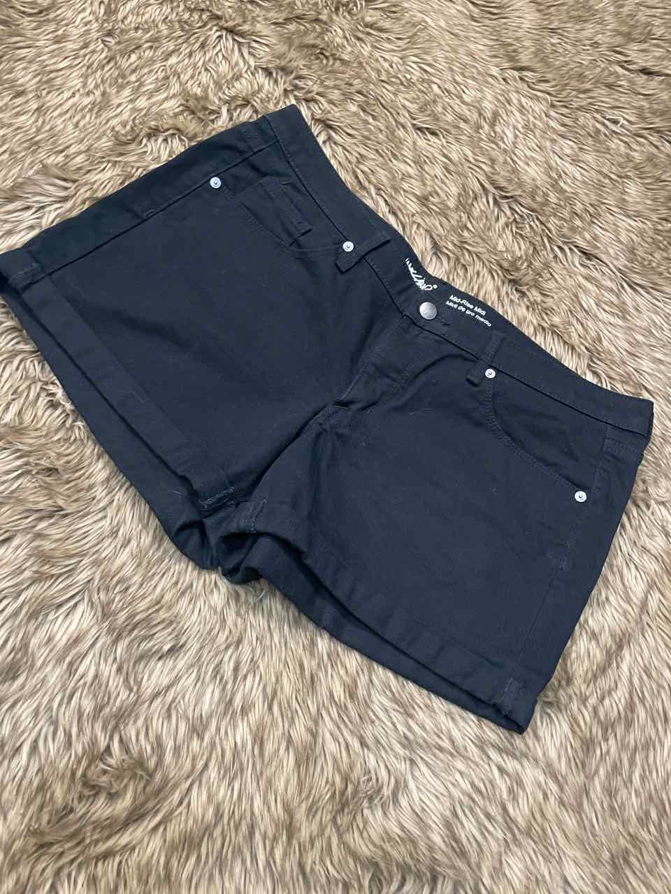 14 - Mossimo Shorts