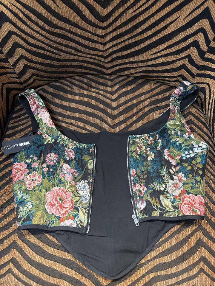 M - Fashion Nova Tank