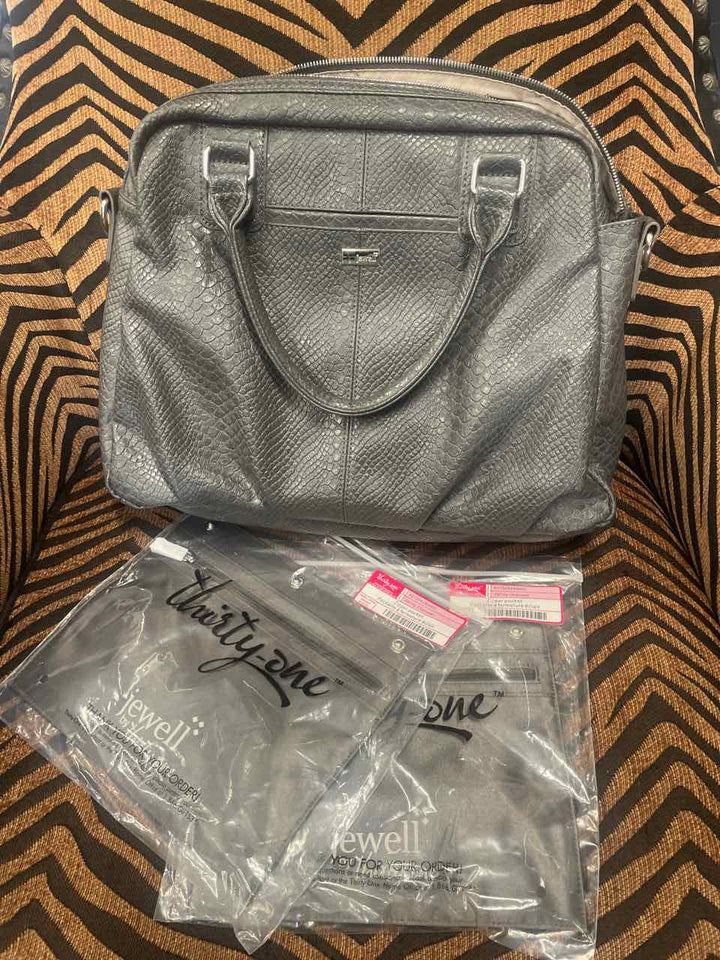 Purse - jewell by Thirty One Handbag