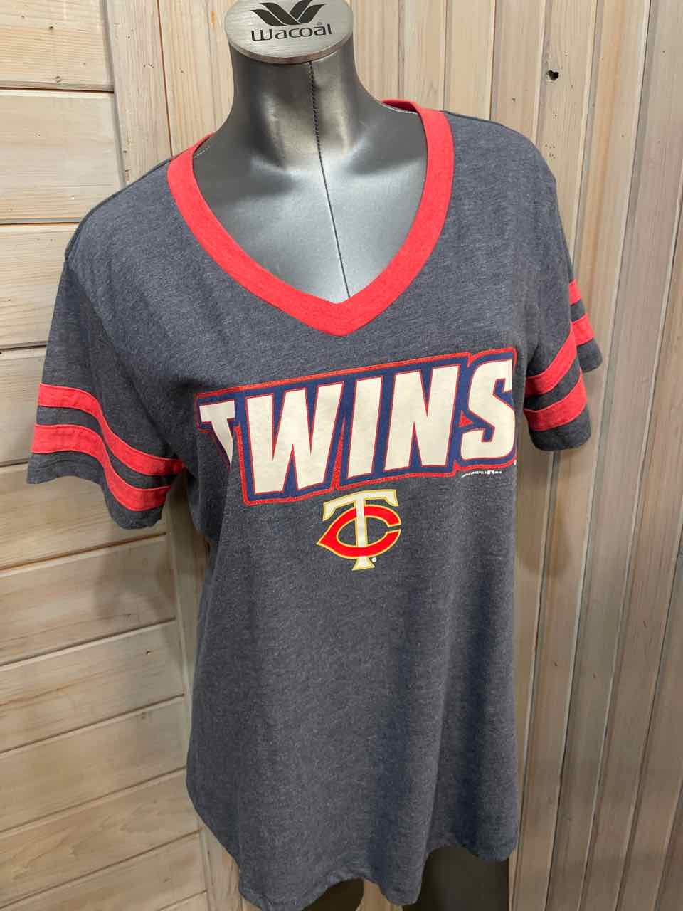 XL - Genuine Merchandise Twins T-Shirt
